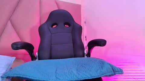 Snapshot of arleth_1 chatting on September 22, 3:08 am Arleth online show from September 22, 3:08 am