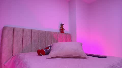 Arleth  online show from December 2, 3:01 am