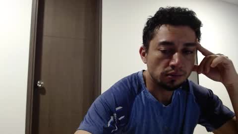Snapshot of armand_05 chatting on January 4, 10:55 pm Armand online show from January 4, 10:55 pm