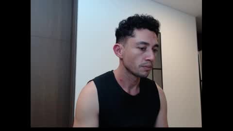 Snapshot of armand_05 chatting on January 22, 11:32 pm Armand online show from January 22, 11:32 pm