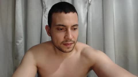 Snapshot of armando_2002 chatting on May 18, 5:13 am ARMANDO online show from May 18, 5:13 am