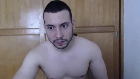 Snapshot of armando_2002 chatting on June 2, 6:54 pm ARMANDO online show from June 2, 6:54 pm