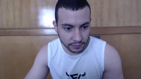 Snapshot of armando_2002 chatting on June 10, 6:40 pm ARMANDO online show from June 10, 6:40 pm