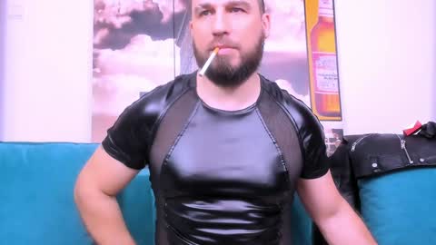 Armando online show from January 3, 9:36 pm