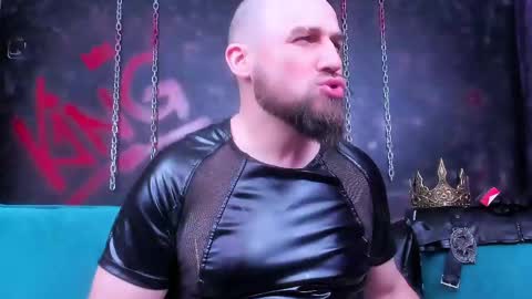 Armando online show from May 11, 8:50 pm
