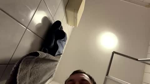 armyskater32 online show from March 19, 9:19 pm