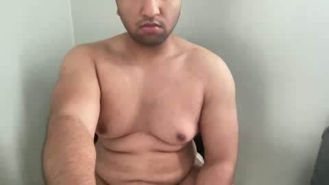 Snapshot of arnicbod chatting on March 18, 10:35 pm arnicbod online show from March 18, 10:35 pm