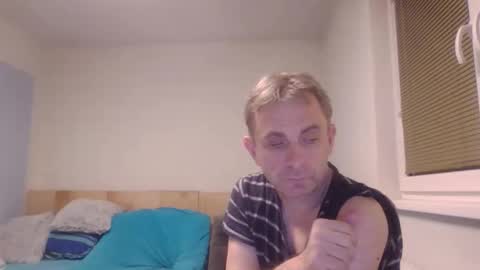 aromannn online show from March 29, 9:59 pm