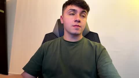 aron__cooper online show from June 21, 1:35 pm
