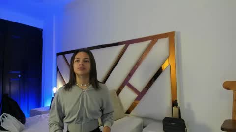 Aron cruz  online show from May 19, 12:55 pm