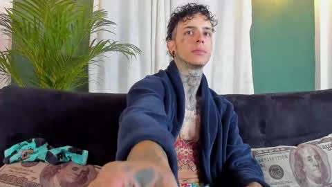 Aron ford online show from May 9, 11:43 pm