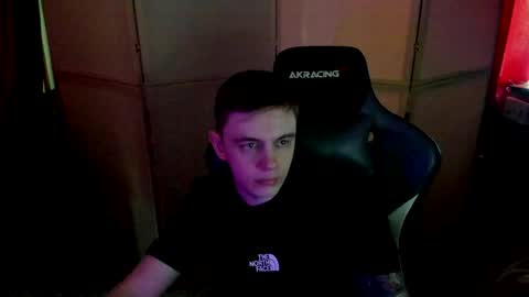 Snapshot of aron_neall chatting on January 18, 8:31 am biggest penis online show from January 18, 8:31 am