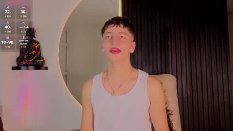 Snapshot of aron_steel04 chatting on February 18, 3:02 am Your Aron online show from February 18, 3:02 am