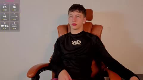 Snapshot of aron_steel04 chatting on March 17, 7:17 pm Your Aron online show from March 17, 7:17 pm