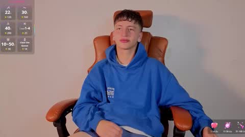 Snapshot of aron_steel04 chatting on March 27, 3:45 pm Your Aron online show from March 27, 3:45 pm