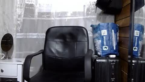 Aron G Franco online show from October 23, 6:45 am