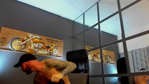 AronGrant online show from December 15, 11:47 am