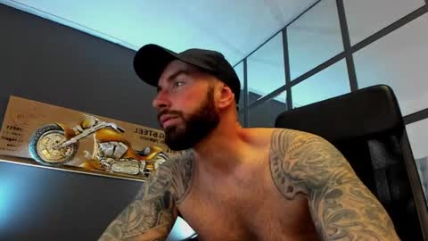 AronGrant online show from May 11, 9:37 am