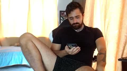 aronmiller online show from November 27, 5:48 pm