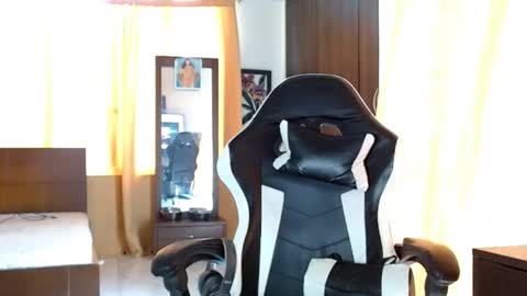 aronmiller online show from December 22, 3:31 pm