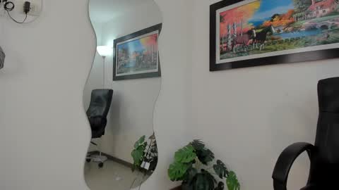   online show from January 23, 8:45 pm