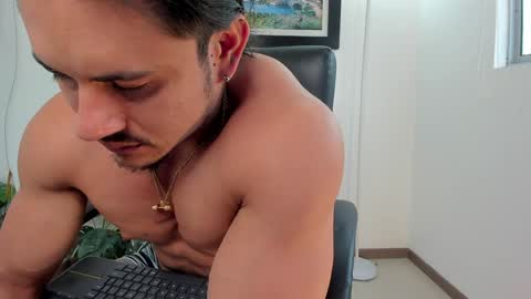   online show from February 6, 9:38 pm