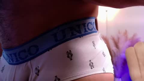   online show from May 8, 10:59 pm