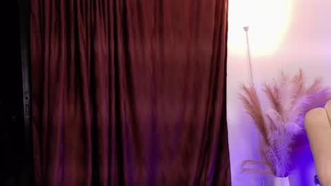   online show from May 19, 1:56 am