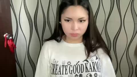 Snapshot of arousingkatets chatting on December 29, 4:59 am KATE MORE online show from December 29, 4:59 am