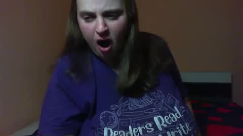 Snapshot of arriana98 chatting on December 8, 5:01 pm Arriana online show from December 8, 5:01 pm
