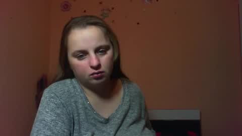 Snapshot of arriana98 chatting on December 16, 4:02 am Arriana online show from December 16, 4:02 am