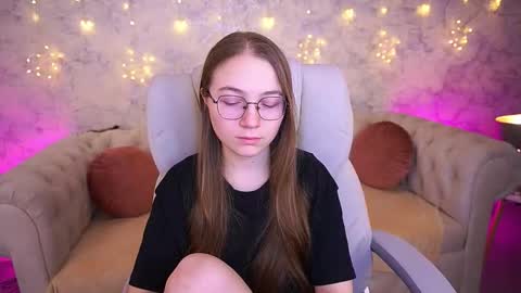 arrinawair online show from February 17, 8:55 am