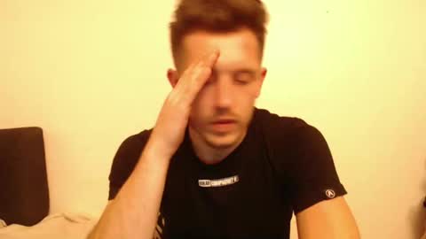 arromwilliam90 online show from December 7, 5:09 pm