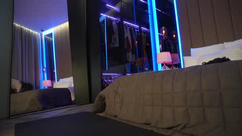 Snapshot of arte_adelle chatting on December 13, 9:13 am Adele online show from December 13, 9:13 am