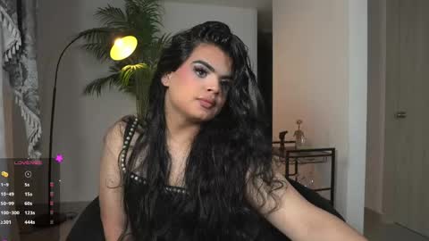 Chloe  online show from May 7, 2:17 am