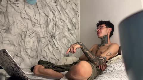  online show from May 14, 3:46 am