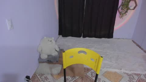 Snapshot of artemis_020 chatting on December 3, 11:24 pm FENIX online show from December 3, 11:24 pm