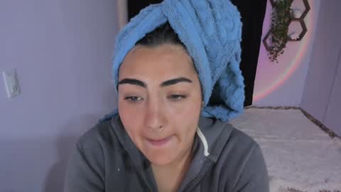 Snapshot of artemis_020 chatting on December 12, 11:03 pm FENIX online show from December 12, 11:03 pm