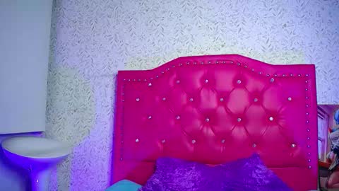 Snapshot of artemisa_bow chatting on March 14, 11:59 am Artemisa online show from March 14, 11:59 am