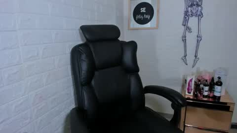 Snapshot of artenisa_tay69 chatting on October 27, 2:59 am artenisa_tay69 online show from October 27, 2:59 am