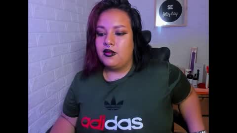 Snapshot of artenisa_tay69 chatting on November 9, 3:27 am artenisa_tay69 online show from November 9, 3:27 am