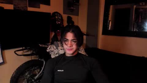 Snapshot of arthur_hunter chatting on March 24, 2:05 am I AM HERE online show from March 24, 2:05 am