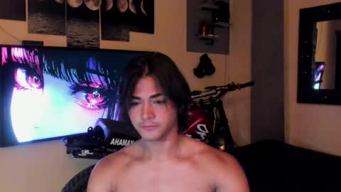 I AM HERE online show from May 3, 12:27 am