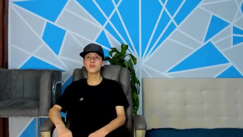 arthurcox_ online show from October 5, 5:33 pm