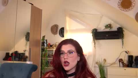 Amalia online show from February 19, 5:36 am