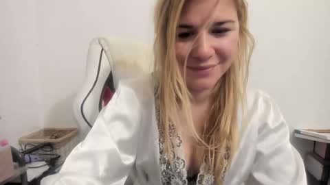 MIA online show from October 13, 5:40 am