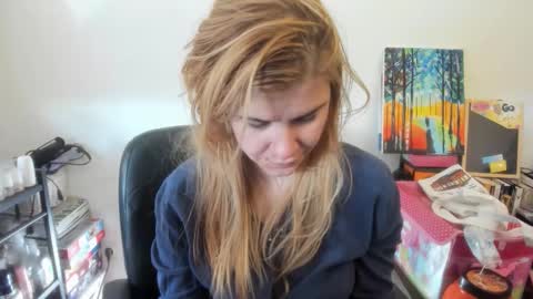 MIA online show from December 18, 11:38 am