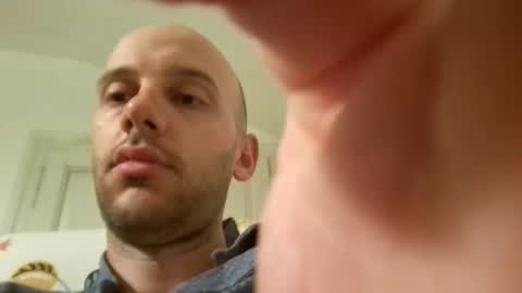 Snapshot of artur833 chatting on September 19, 8:53 pm artur833 online show from September 19, 8:53 pm