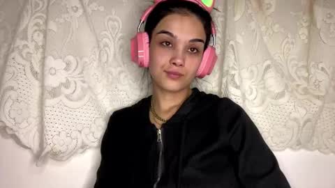 Amina online show from January 10, 7:26 pm