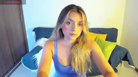 Snapshot of ary_cam230 chatting on November 3, 10:53 pm Zahaara online show from November 3, 10:53 pm